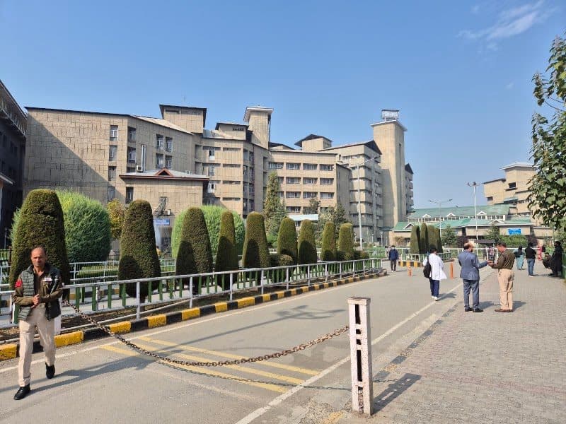 Sher-i-Kashmir Institute of Medical Sciences Sher-i-Kashmir Institute of Medical Sciences