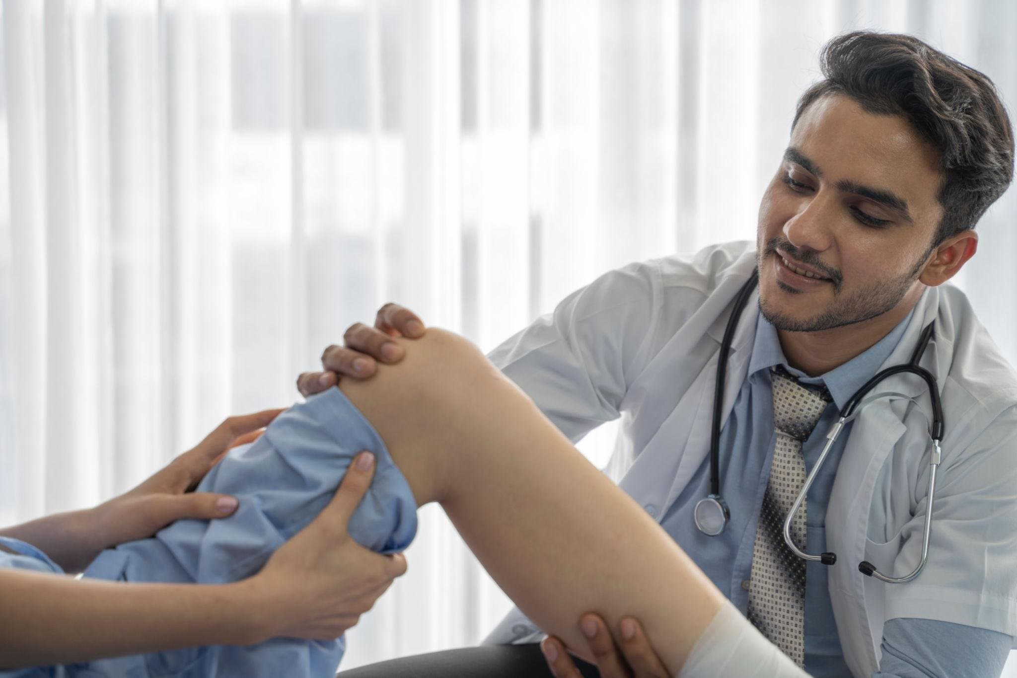 Causes of Swelling in One Leg: When to Worry? Causes of Swelling in One Leg: When to Worry?