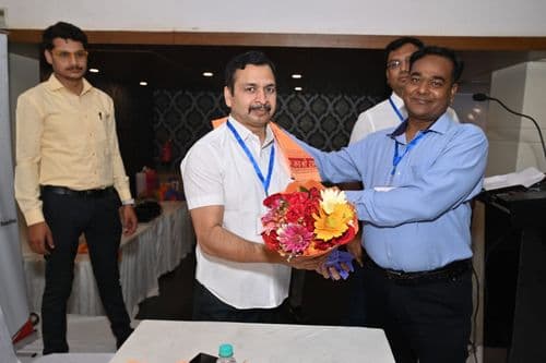 DR. S.M. DWIVEDI DR. S.M. DWIVEDI - Orthopedic Surgeon in Faizabad