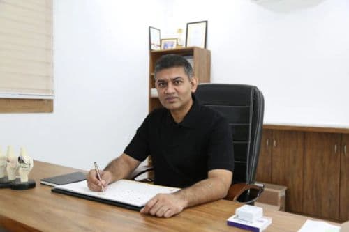 Dr. Sourav Shukla Dr. Sourav Shukla - Orthopedic Surgeon in Lucknow